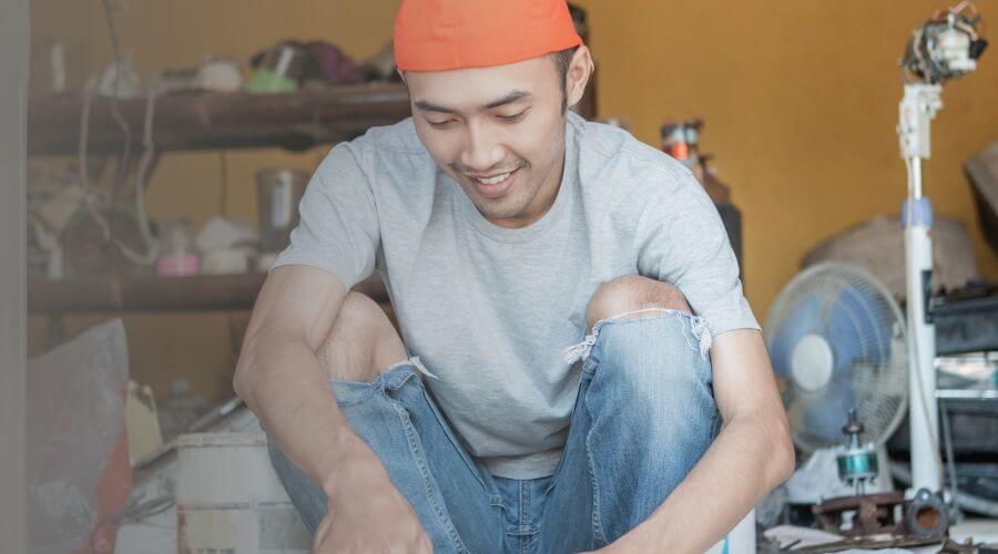 Why choose water damage cleanup for ceiling water damage repair in Alexandria